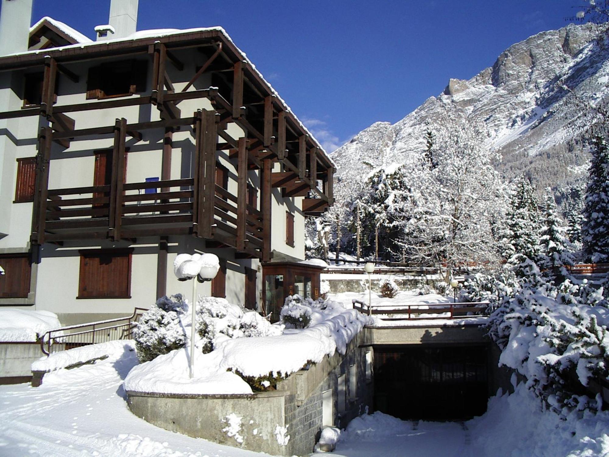 Hotel Terme Bormio Exterior foto